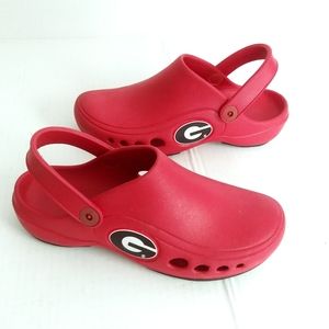 Go Crazy Clogs Big Boy Size 4 Red